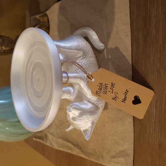 NEW! White Cat Jewelry / Keepsake / Trinket Holder - Picture 3 of 3